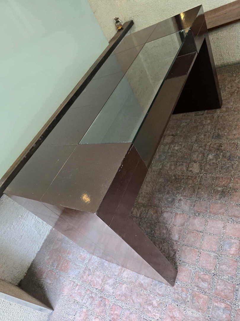 Intercon Hotel - Executive Office Desk Hardwood (Category: Office Furniture & Fixtures) located in Las Pinas. Submitted by bazach (Listing ID 1390954919, Image 2). Description: FOR SALE Elegant Table from InterContinental Hotel Makati Own a rare piece of history from the iconic InterContinental Hotel Makati. This table isn’t just furniture it’s part of Manila’s heritage ✅ Solid and stylish, built to last ✅ Original hotel piece (not replica) ✅ Per