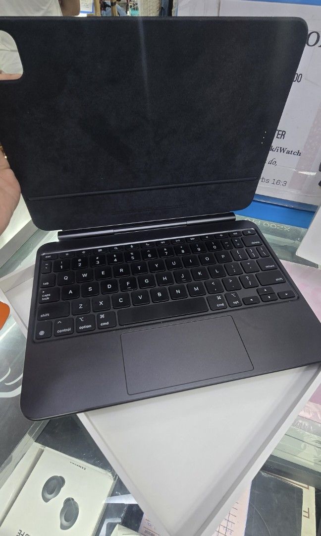 Ipad Pro M4 Pro 11inches Original Keyboard (Category: Computer Keyboard) located in Quezon City. Submitted by samanthaga21954 (Listing ID 1390888340, Image 3). Description: Ipad Pro M4 Pro 11inches Original Keyboard Good as new Onhand Stock.