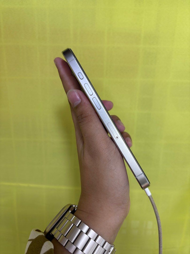 iPhone 15 Pro 256GB Factory Unlock No Issue Secondhand (Category: iPhone 15 Series) located in Pasig City. Submitted by FarAndRayShop (Listing ID 1390855865, Image 3). Description: OPEN FOR SWAP/SELLING/BUYING (RFS: Buy and Sell) Price: 42,499 iPhone 15 Pro 256GB •Factory Unlock •NO HIDDEN ISSUES •TEST TO SAWA •Authentic Phone Physical store in Greenhills Shopping Center XE-12 Stall Number Look For Rayray Or Anika NO CASH INSTALLMENT We are open 