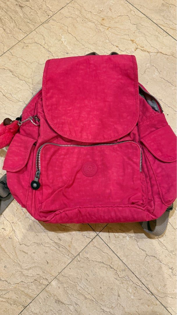 Kipling backpack (Category: Backpacks) located in Ipoh. Submitted by michellchl (Listing ID 1390795537, Image 1). Description: Lightly use , good condition, can be school bag, many compartments .