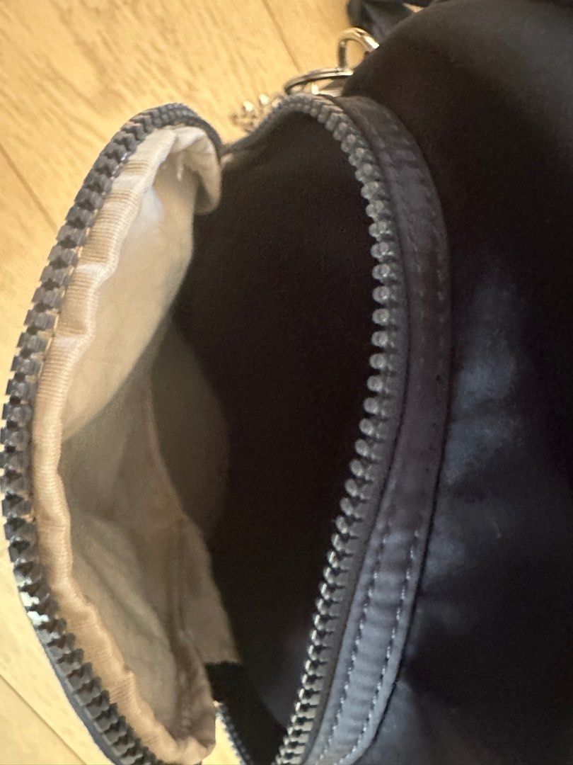 Kipling backpack （分類：背囊）位於 Hong Kong。 由 bvwcsbtsrh86353 提交（商品編號 1390858008，圖片 5）。簡介： 全新未使用。