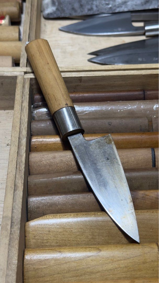 KoDeba Japan Knife Hammered (no kanji) (Category: Knives & Chopping Boards) located in Davao. Submitted by furendorithrifter (Listing ID 1390956548, Image 2). Description: 90mn blade 3mm spine.