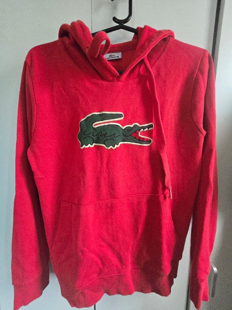 Lacoste hoodie (Category: Coats, Jackets and Outerwear) located in Davao. Submitted by declutter2161 (Listing ID 1390930816, Image 1). Description: lacoste jacket manage expectations since its 2nd hand size small price plus shipping cost 😉.