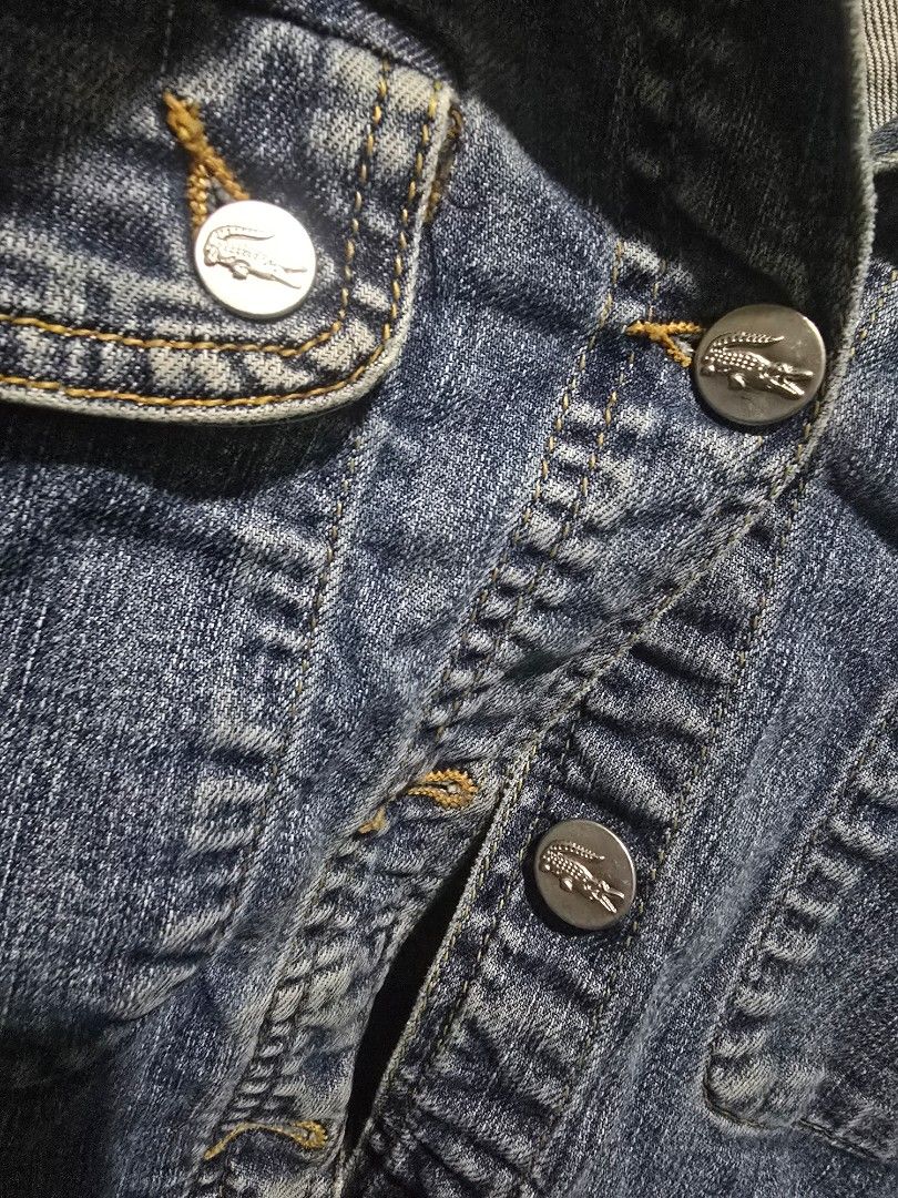 Lacoste maong/denim jacket (Category: Coats, Jackets and Outerwear) located in Davao. Submitted by declutter2161 (Listing ID 1390926118, Image 3). Description: Lacoste maong/denim jacket size 38 medium size.