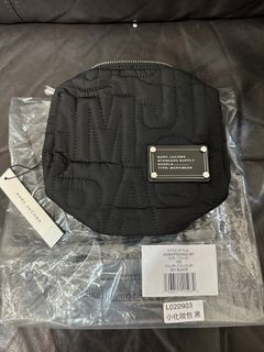 （分類：）位於 。 由 puyleung 提交（商品編號 1390783836，圖片 1）。簡介： 。