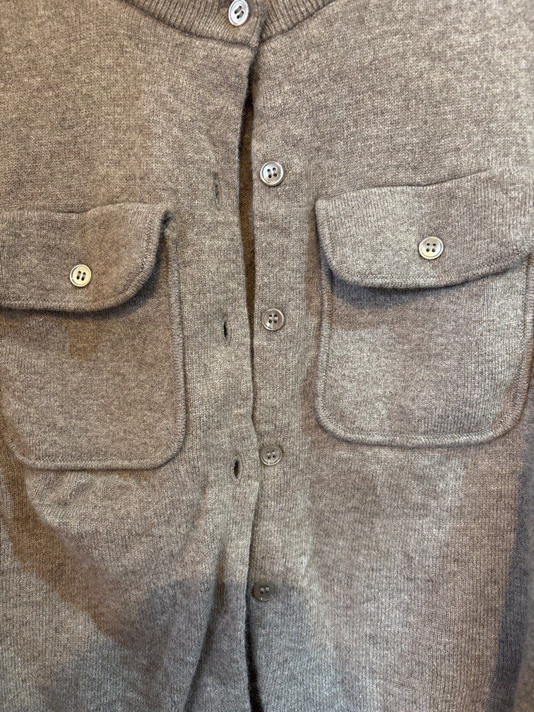 Massimo Dutti Cardigan (Category: Coats, Jackets and Outerwear) located in Paranaque City. Submitted by gummypeach (Listing ID 1390831709, Image 3). Description: ⭐️ Super soft ⭐️ Best fits XS-S ⭐️ No WW ⭐️ With removed tag ⭐️ SRP is ₱6,490 .