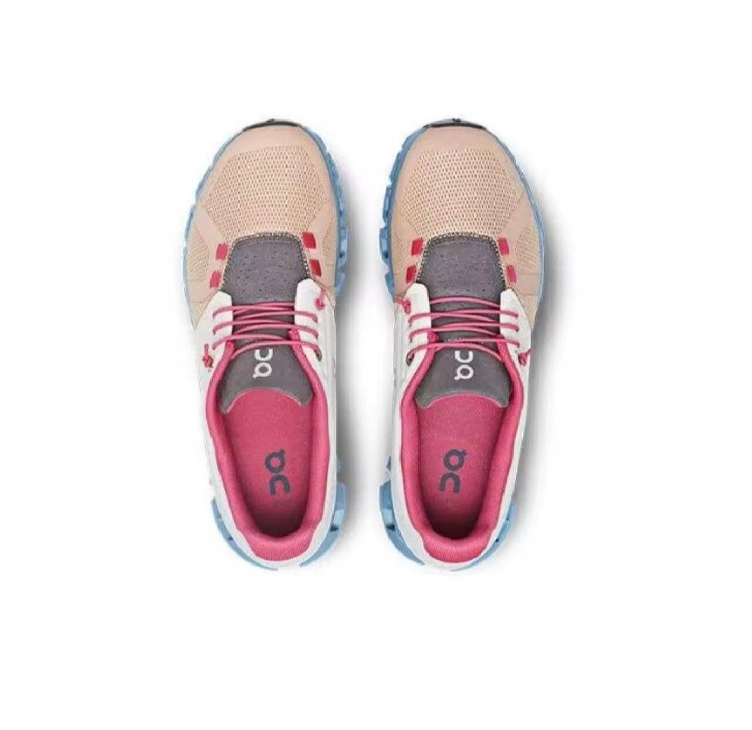On cloud sneakers (Category: Sneakers) located in Cavite. Submitted by camiya (Listing ID 1390790324, Image 2). Description: 100 percent original on running cloud 5 running shoes top outdoor womens sneakers any size available.
