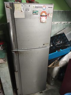 (Category: ) located in . Submitted by _b0b_ (Listing ID 1390953789, Image 1). Description: .