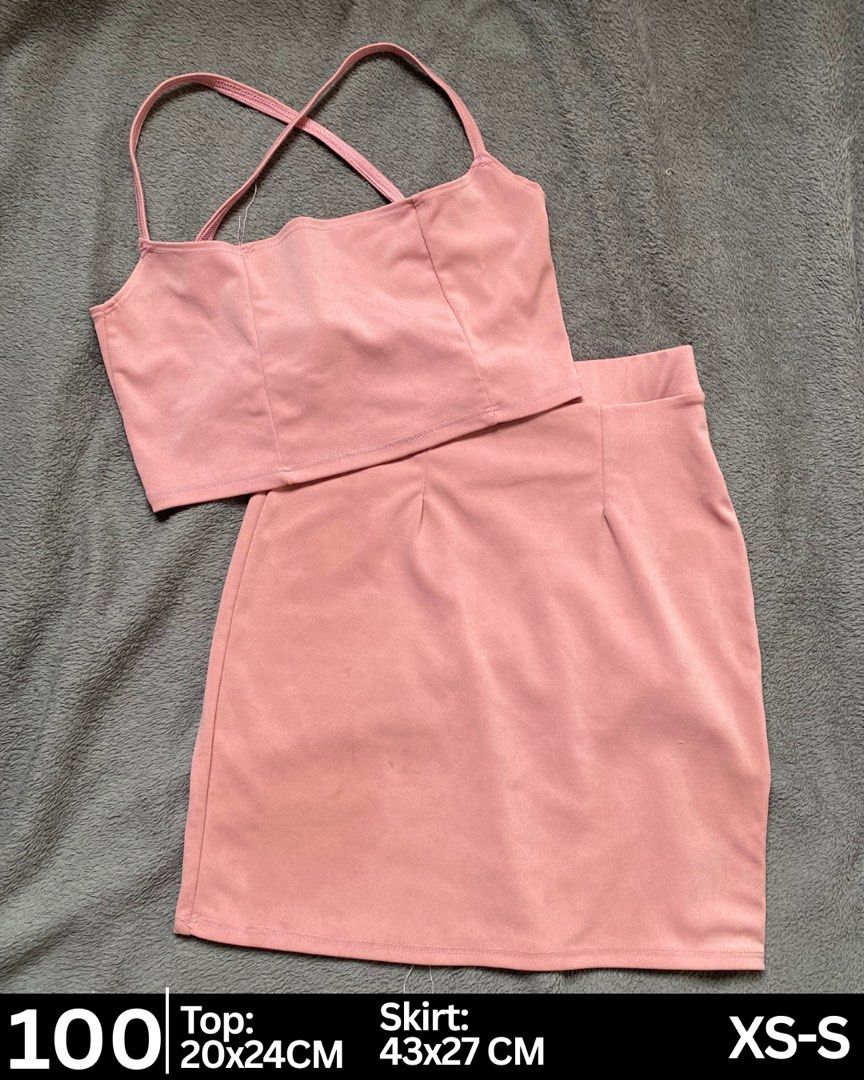Pink Coordinates (Category: Sets or Coordinates) located in Marikina City. Submitted by melanchoeli (Listing ID 1390840710, Image 1). Description: Pink coordinates - used once wayback SHS days, not my style anymore - the dimensions r indicated in the photo .