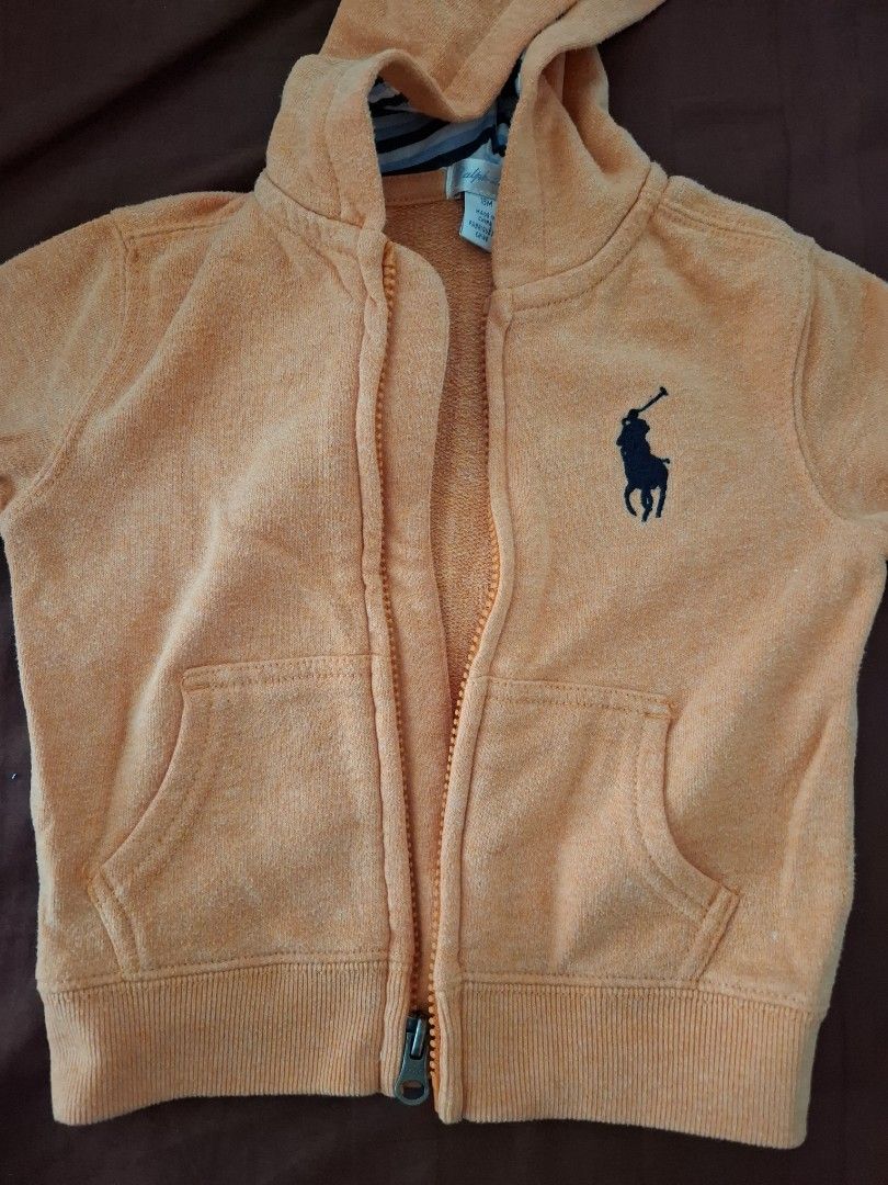 Polo Jacket Sweater (Category: Babies & Kids Fashion) located in Kuala Lumpur. Submitted by evymoon (Listing ID 1390875813, Image 1). Description: unisex. rarely wear , stitches all good.