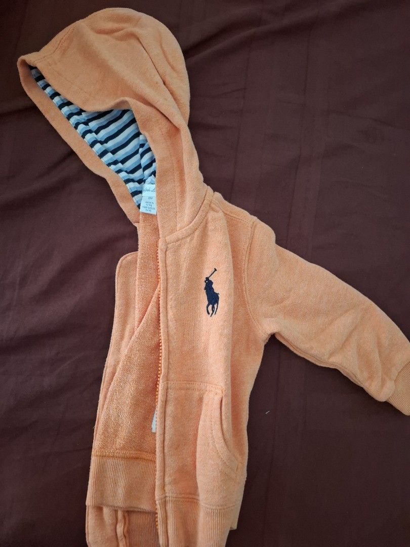 Polo Jacket Sweater (Category: Babies & Kids Fashion) located in Kuala Lumpur. Submitted by evymoon (Listing ID 1390875813, Image 2). Description: unisex. rarely wear , stitches all good.