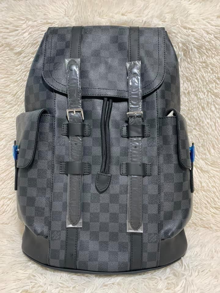Rush Sale! LV Men’s Backpack / Travel (Category: Backpacks) located in Pasig City. Submitted by gluxerare (Listing ID 1390926414, Image 1). Description: Rush Super Sale! What you see is what you get! .