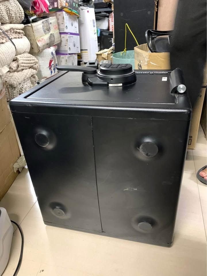 SENTRY SAFE Water / Fire Resistant Safe (Combination Lock) (Category: Safe) located in Pasay City. Submitted by meostore (Listing ID 1390854691, Image 3). Description: SENTRY SAFE Water / Fire Resistant Safe (Combination Lock) -Approx. meas.: H 14" x L 16" x W 17" (inches) -Brand: SentrySafe -Features heavy duty material; unbreakable built; preferred for personal safebox purposes NOTE: NO KEY INCLUDED❗️Selling as is only❗️Actual photos are posted