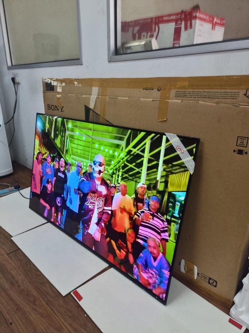 SONY Bravia OLED 55/138.8 cm (Category: TV) located in Manila. Submitted by johnmatthewgranadoz-36556 (Listing ID 1390962533, Image 1). Description: FS SONY Bravia OLED 55/138.8 cm Price: 38,000 (negotiable) Conditon: Used - Like New Loc: Tondo, Manila Rfs: Moving out.