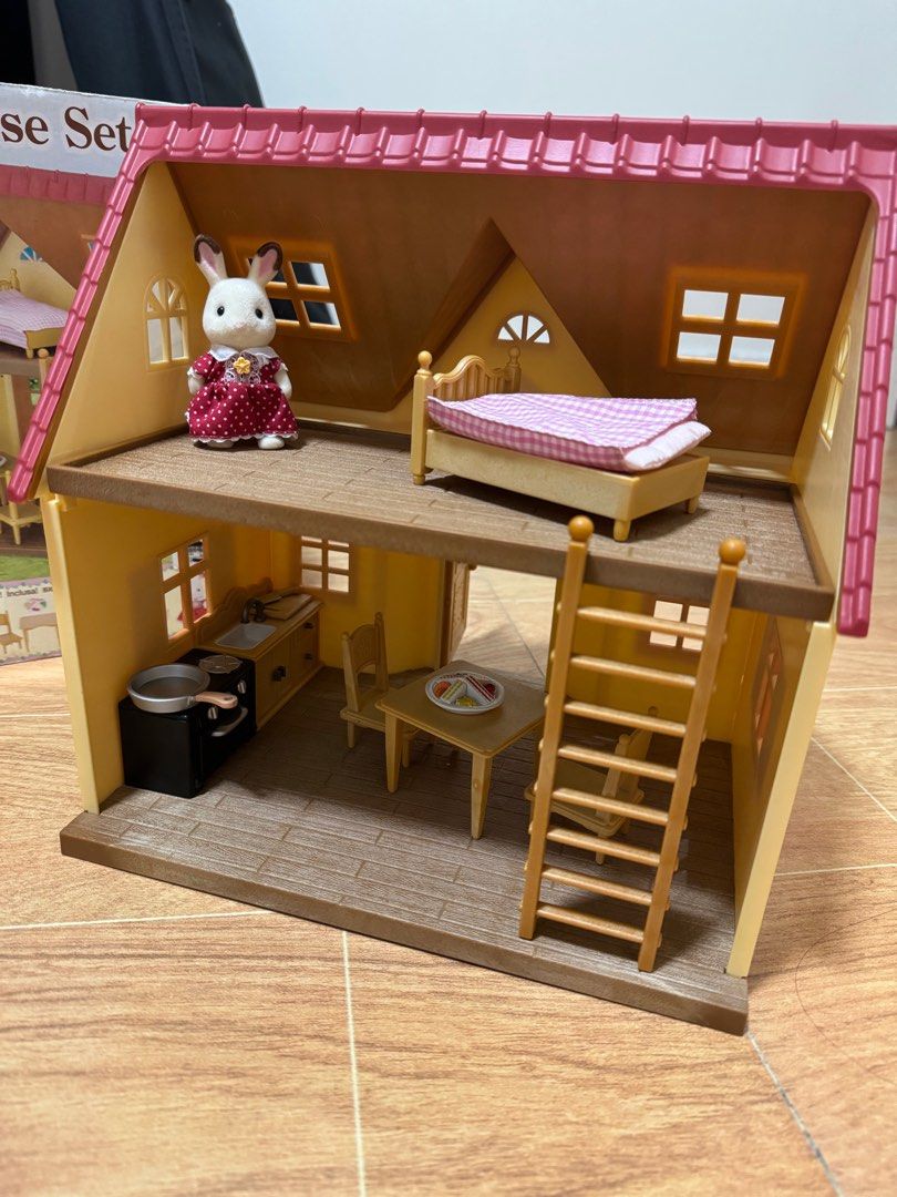Sylvanian Families starter set (Category: Kids Toys) located in Taguig. Submitted by sassie_94 (Listing ID 1390889567, Image 1). Description: Last price posted.