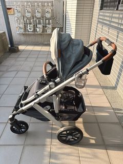 由 ro.ro. (刊登 ID 1390851597，圖片 1) 提交，位於 的 (類別：)，說明：。