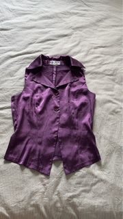 (Category: ) located in . Submitted by 4you.closet (Listing ID 1390854384, Image 1). Description: .