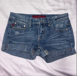 (Category: ) located in . Submitted by gyxshops (Listing ID 1390785189, Image 1). Description: .