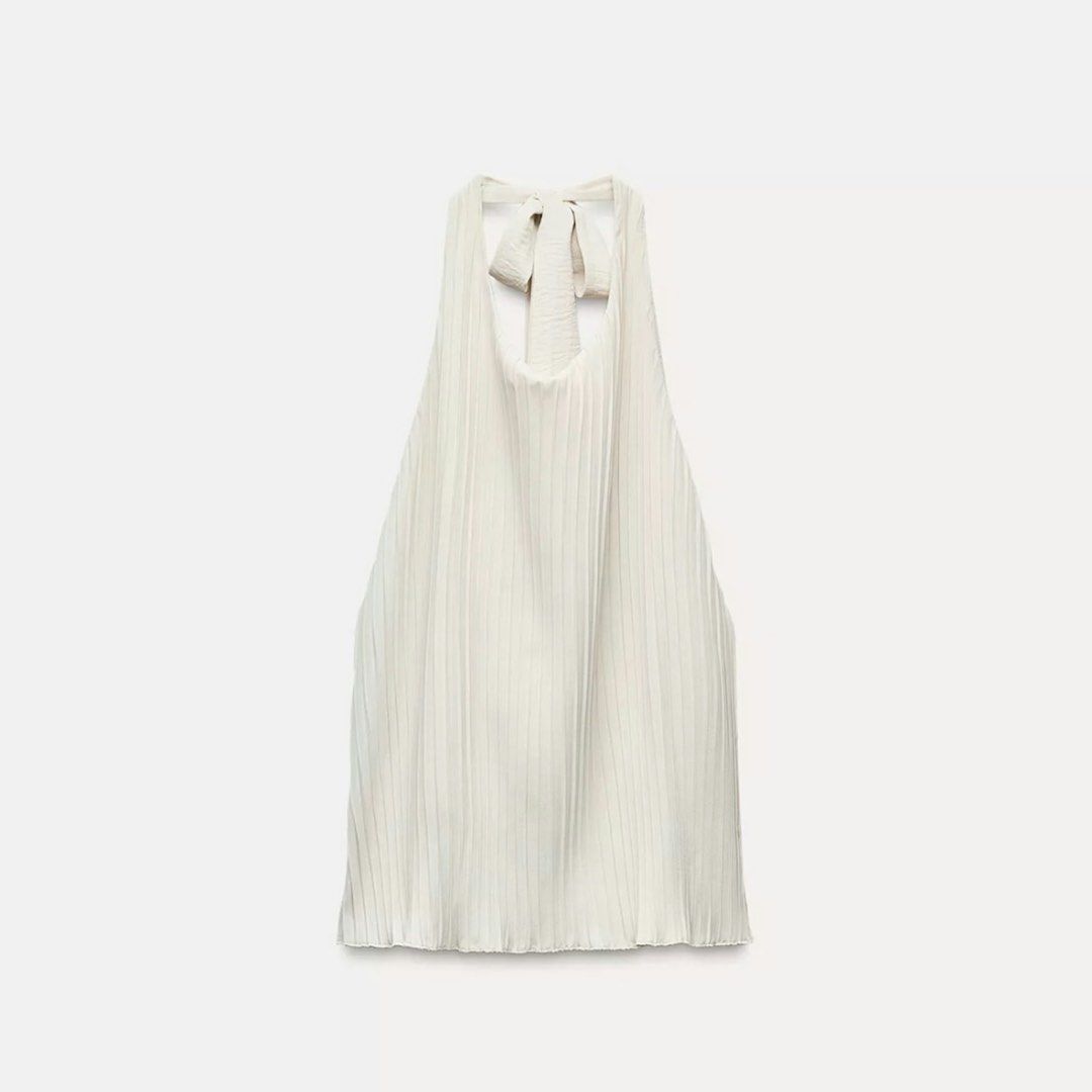 Zara Pleated Halter Top (Category: Blouses) located in Taguig. Submitted by fp_declutters (Listing ID 1390881016, Image 1). Description: Brand new with tag Size: Medium Runs big; will fit up to large.