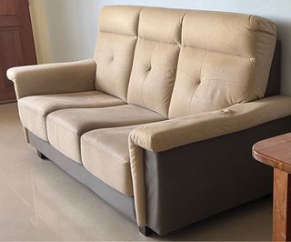 (Category: ) located in . Submitted by shrei (Listing ID 1390991208, Image 1). Description: .