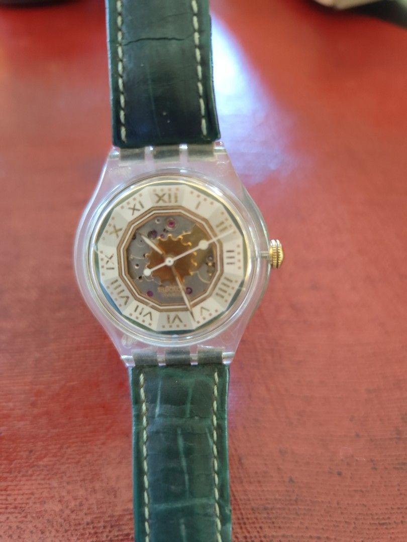 31-Year Old 1st Generation Automatic Swatch, ETA Movement (Category: Men's Watches) located in Davao. Submitted by papa1919 (Listing ID 1390989903, Image 3). Description: 1994 -1995 Model. Swatch started producing automatic watches 3 years earlier in 1991, using the famous ETA movement. Watch head is very pristine because of careful wearing/handling , but of course it's original leather strap has deteriorated because of age. The watch runs very w