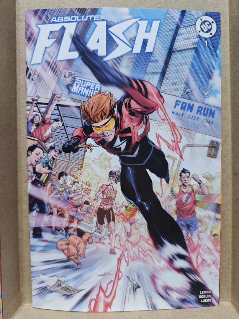 Absolute Flash 1 smcc exclusive (Category: Comics & Manga) located in San Juan City. Submitted by zashichua (Listing ID 1391132442, Image 1). Description: absolute Flash 1 Supermanila comicon exclusive cover. 1st issue. NM condition.