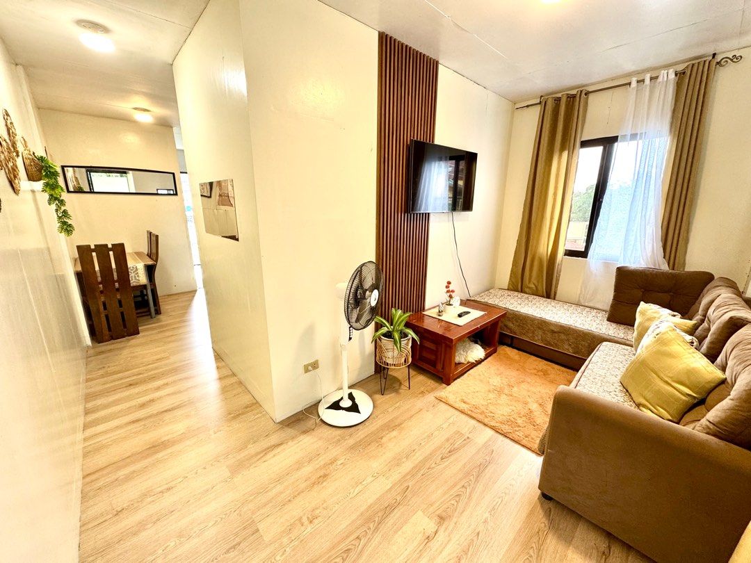 Baguio Accommodation Near Burnham Park (Category: Apartments & Condos) located in Baguio. Submitted by flats_n_pumps (Listing ID 1391018227, Image 1). Description: Transient House in Baguio Dr. Carino St., Baguio City 3mins drive / 10-15mins walk to Burnham Park 2 bedrooms solo unit 1 Free Car Park With Overlooking Veranda (front & back) Just Along the road Fully Furnished Hot & Cold shower Free kitchen use with basic utensils Netflix.