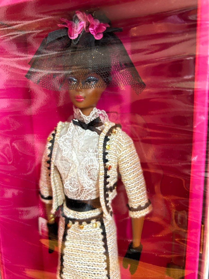 BARBIE Silkstone - Best to Tea (Category: Figurines & Statues) located in Iligan City. Submitted by thepinkdollia (Listing ID 1391119927, Image 3). Description: READ DESCRIPTION FIRST. BEST TO A TEA, Black Barbie. NRFB- NEVER REMOVED FROM THE BOX No Flaws. Brand New. Designed by Robert Best NO RESERVATION, ONLY FIRST TO PAY. I DONT RESPOND TO HAGGLING. MOP: GCASH MOD: JNT SELLER LOCATION: ILIGAN CITY.