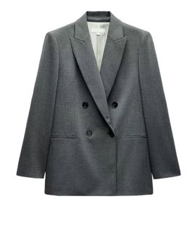 (Category: ) located in . Submitted by versatile.wardrobe (Listing ID 1391045213, Image 1). Description: .