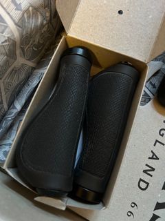 （分類：）位於 。 由 bezztl 提交（商品編號 1391073219，圖片 1）。簡介： 。