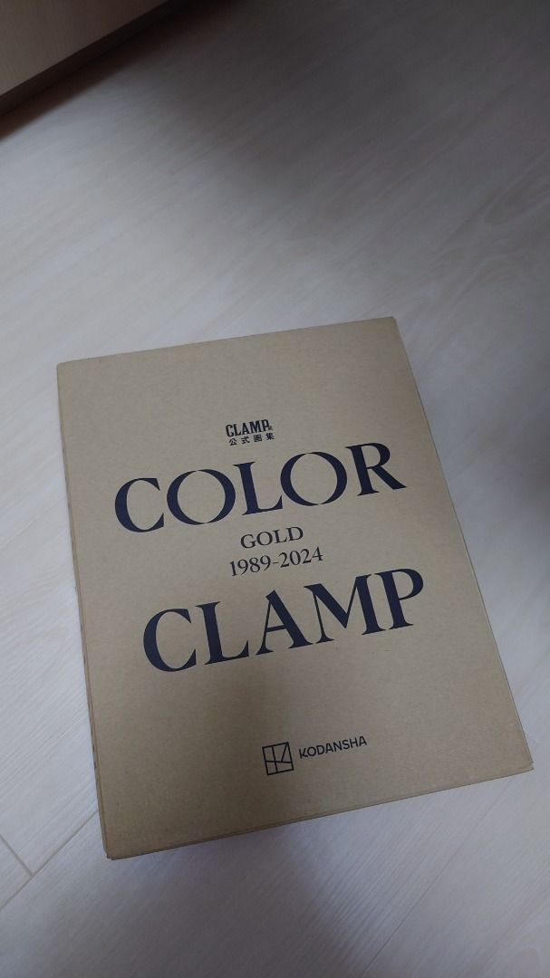 CLAMP展 公式画集 COLOR GOLD 1989-2024 豪華版2 CLAMP展公式画集 COLOR GOLD 1989-2024 豪華版 限定品 - メルカリ