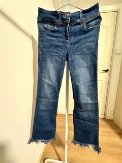 (Category: ) located in . Submitted by sn.wan (Listing ID 1391027035, Image 1). Description: .