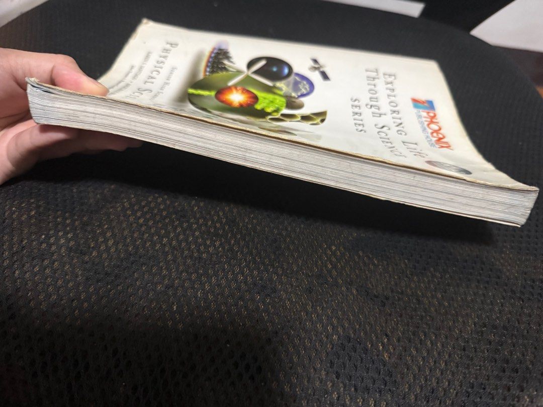 EXPLORING Life Through SCIENCE SERIES (Category: Textbooks) located in Manila. Submitted by iconically_ (Listing ID 1391095160, Image 2). Description: Good condition with few dents..