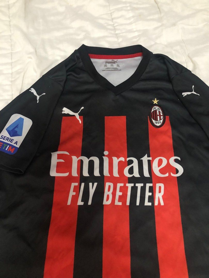 Fly Emirates Soccer Jersey Shirt (Category: Tshirts & Polo Shirts ) located in Baguio. Submitted by donafaye (Listing ID 1390989782, Image 2). Description: Fly Emirates Soccer Jersey Shirt Puma Size 176 on tag (16yrs old) XS Adult Men Small Adult Women Signs of Usage Preloved from London.