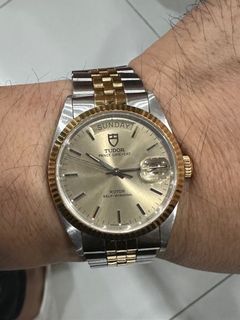 (Category: ) located in . Submitted by segundawatches (Listing ID 1391007794, Image 1). Description: .