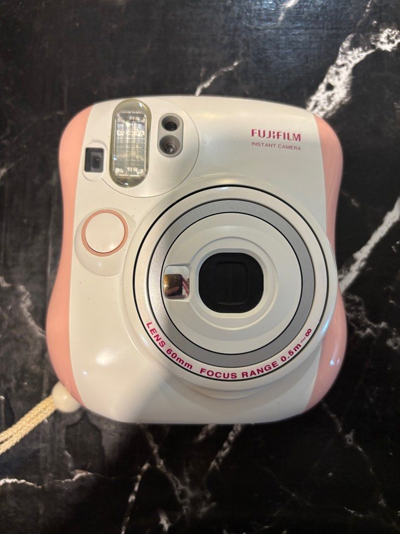 Instax Mini 25 (Category: Cameras) located in Manila. Submitted by purple.rish (Listing ID 1391133863, Image 1). Description: .