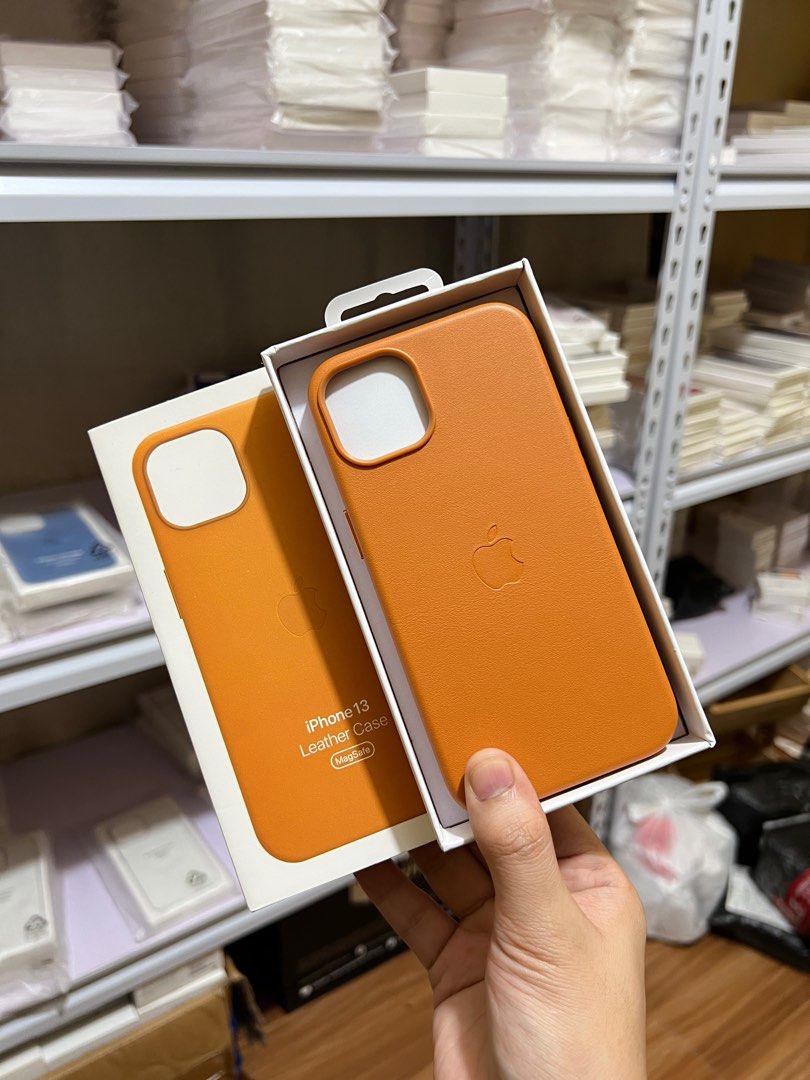 iphone 13 Magsafe Leather Case (Category: Cases & Sleeves) located in Manila. Submitted by mercedgret74092 (Listing ID 1390994329, Image 3). Description: Pm me available on hand .