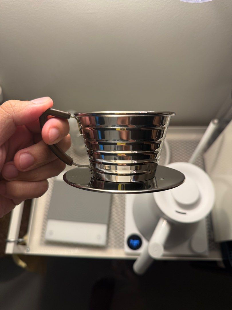 Kalita Wave 155 Stainless (Category: Coffee & Tea Tableware) located in Manila. Submitted by jungtae_21 (Listing ID 1391082365, Image 1). Description: Used less than 5 times RFS: Upgrading to a larger size (185) Will give free filters.