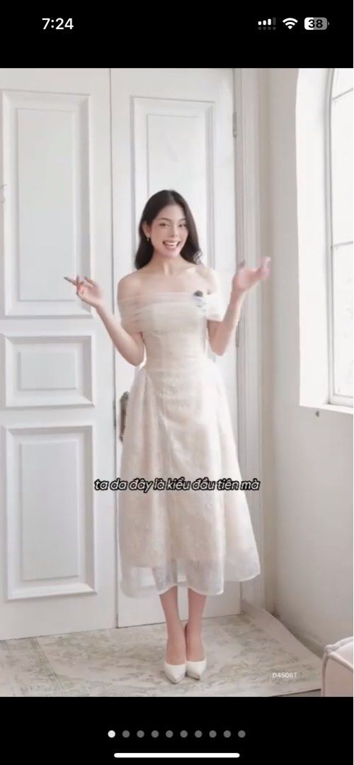 Lace Sequined Party/Formal Dress (Category: Dresses) located in San Juan City. Submitted by nadssg (Listing ID 1391086145, Image 3). Description: Size Medium but petite sizing. Quality is really good for the price. You can check the dress itself on the app..