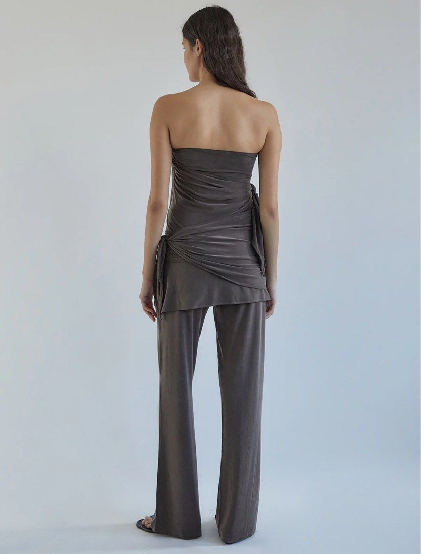 looking for skirt pants paloma wool (Category: Skirts) located in Manila. Submitted by bbygirly (Listing ID 1391057105, Image 2). Description: looking for any skirt pants brand !! esp paloma wool alexia in size xs or s .