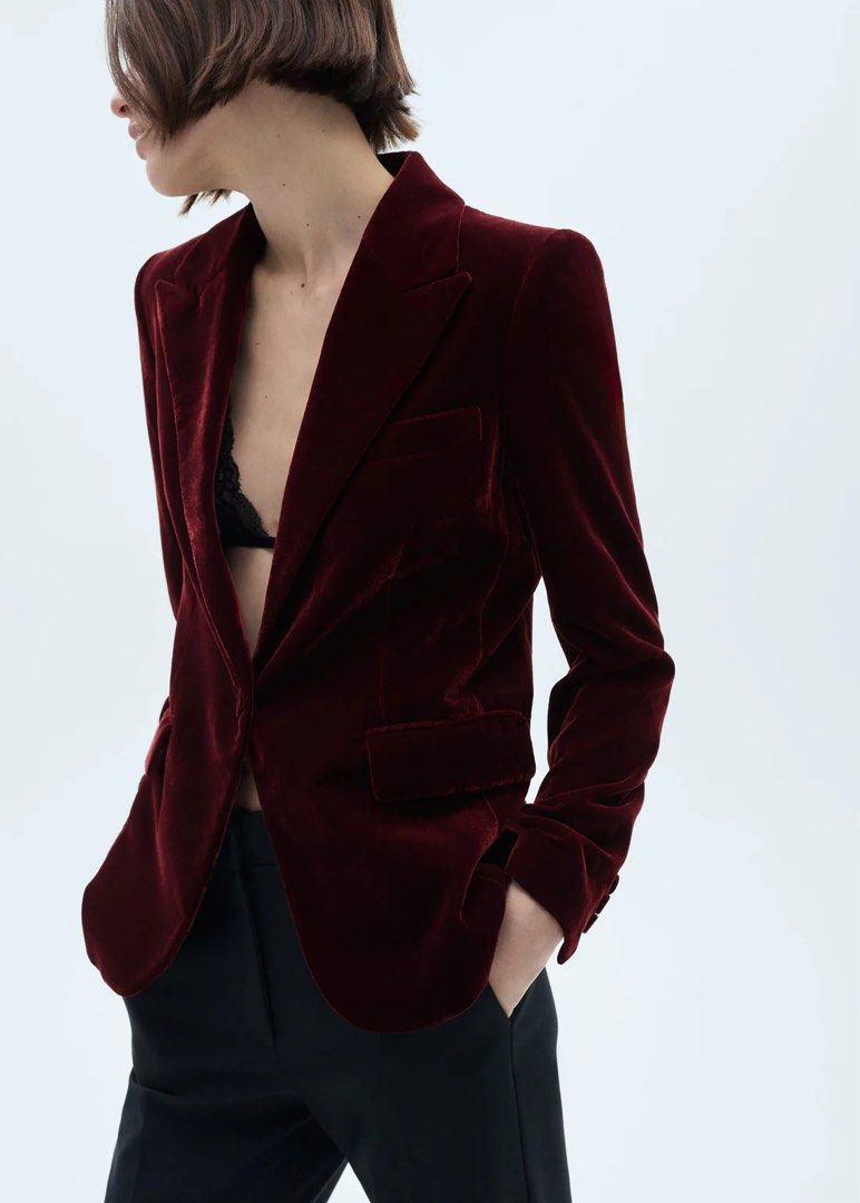 Mango Velvet Blazer - Dark Red (Category: Coats, Jackets and Outerwear) located in Tanza. Submitted by kmoarse (Listing ID 1391150534, Image 1). Description: 🌹 Bought this in Mango SM MOA branch for Php3,500 🌹 Worn twice last year 🌹 RFS: I’m not an S anymore 😭😭.