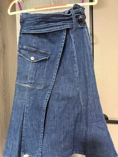 (Category: ) located in . Submitted by thewholabel (Listing ID 1391114503, Image 1). Description: .
