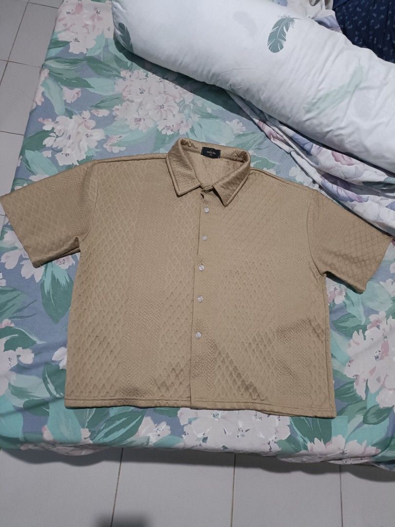 Oscar Cropped Polo for Men - Khaki (Category: Tshirts & Polo Shirts ) located in Antipolo. Submitted by keekaikeekoi (Listing ID 1391021900, Image 1). Description: .