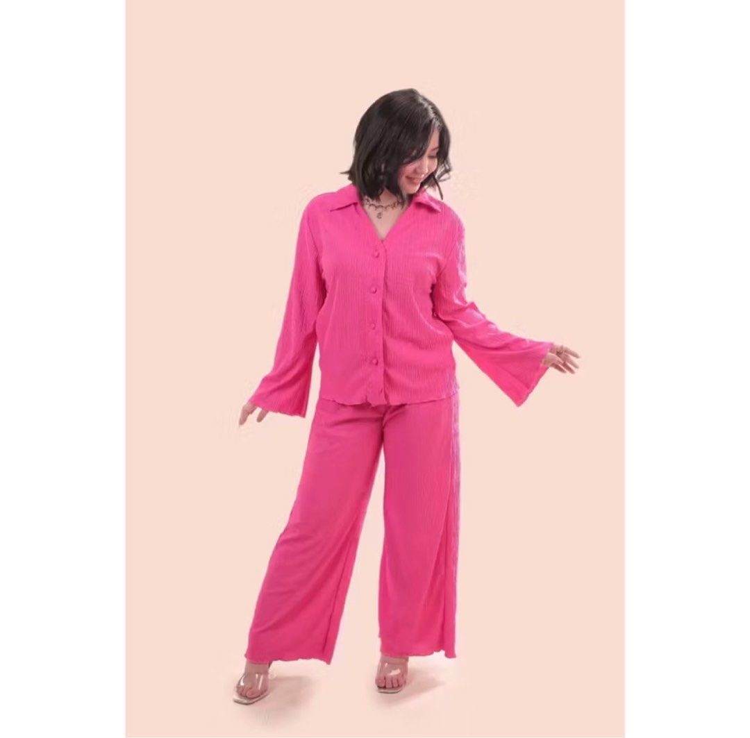 Pink Coordinates ( Mall Quality) (Category: Sets or Coordinates) located in Manila. Submitted by mcx.wardrobe (Listing ID 1391156145, Image 2). Description: used only for a few times.