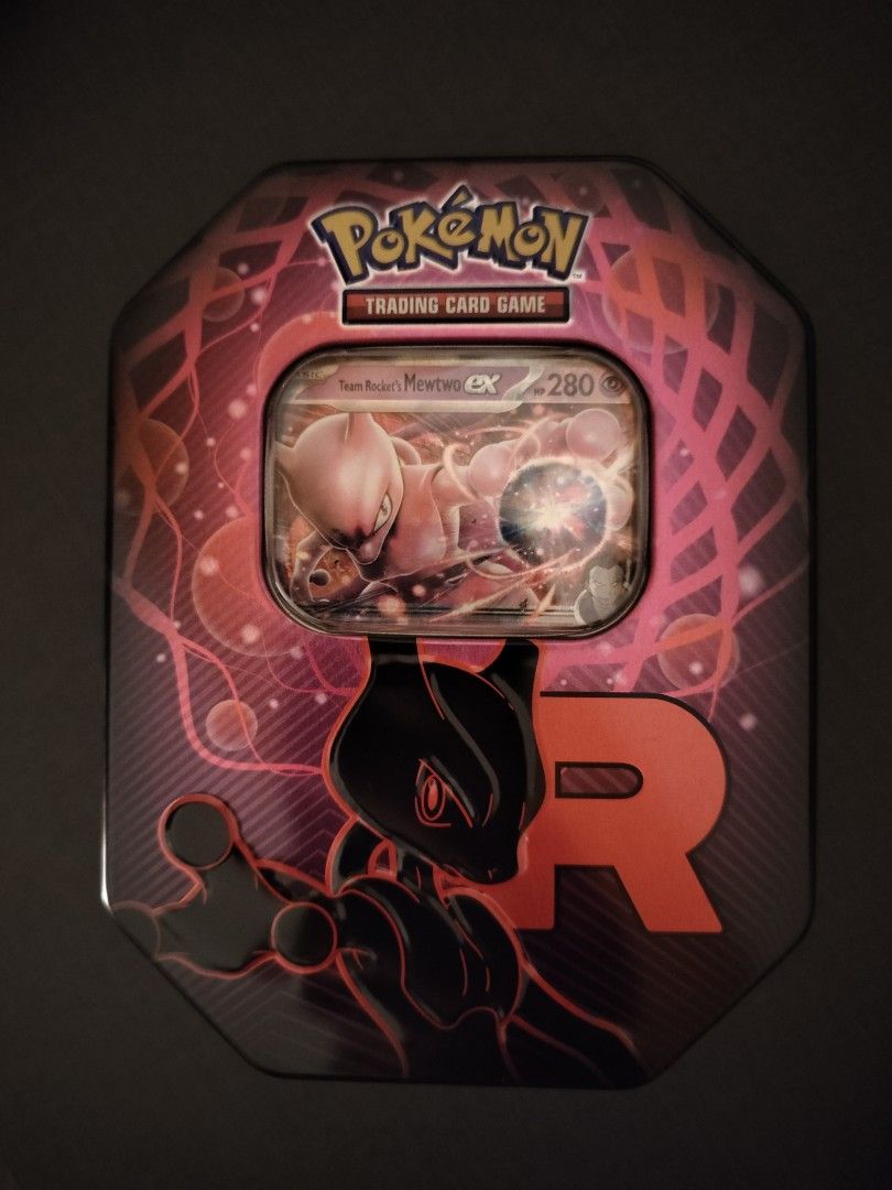 Pokémon TCG: Fall Tin 2025 - Team Rocket's Mewtwo Ex Englische Version