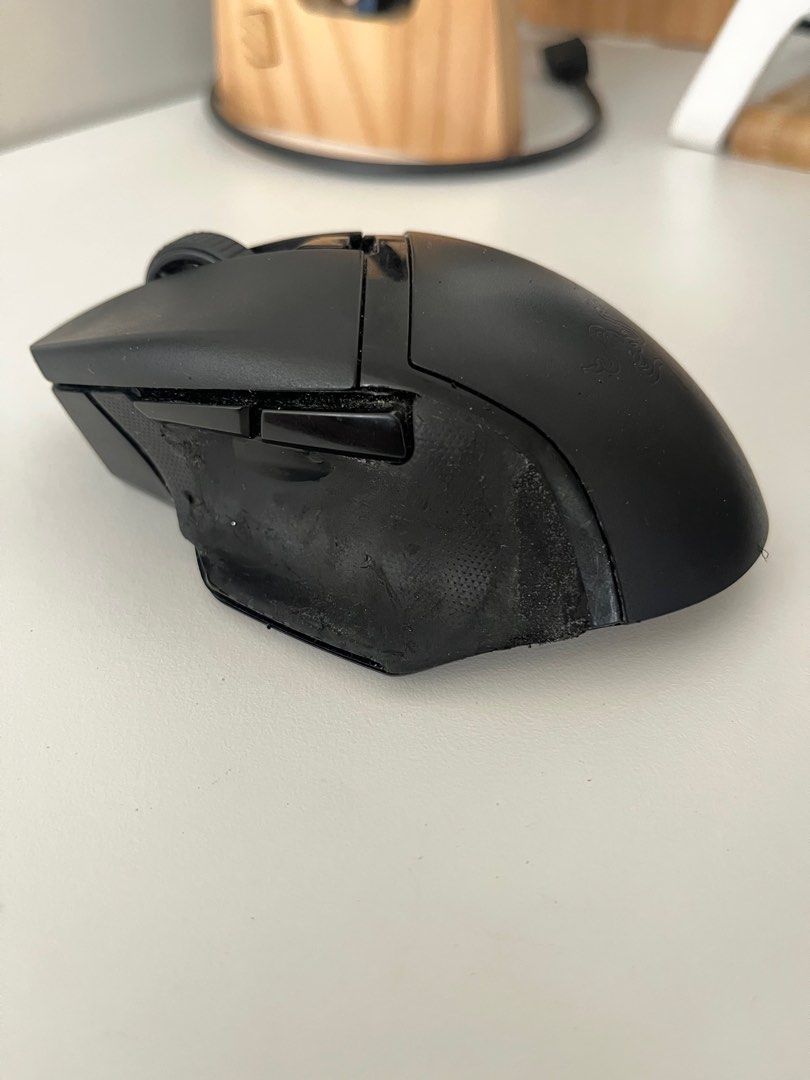 Razer Basilisk X Hyperspeed (Category: Mouse & Mousepads) located in Pasig City. Submitted by fastowl_1564e9 (Listing ID 1390977789, Image 2). Description: Inclusions: Unit only Energizer Battery Bought Dec. 2020. Issue: Usb dongle is missing ( bluetooth connection only) mouse wheel is finnicky sometimes Rubber is fading already Other than that, performance is perfectly fine. RFS: already bought a new mouse Can do lalamove or meetups near san ant