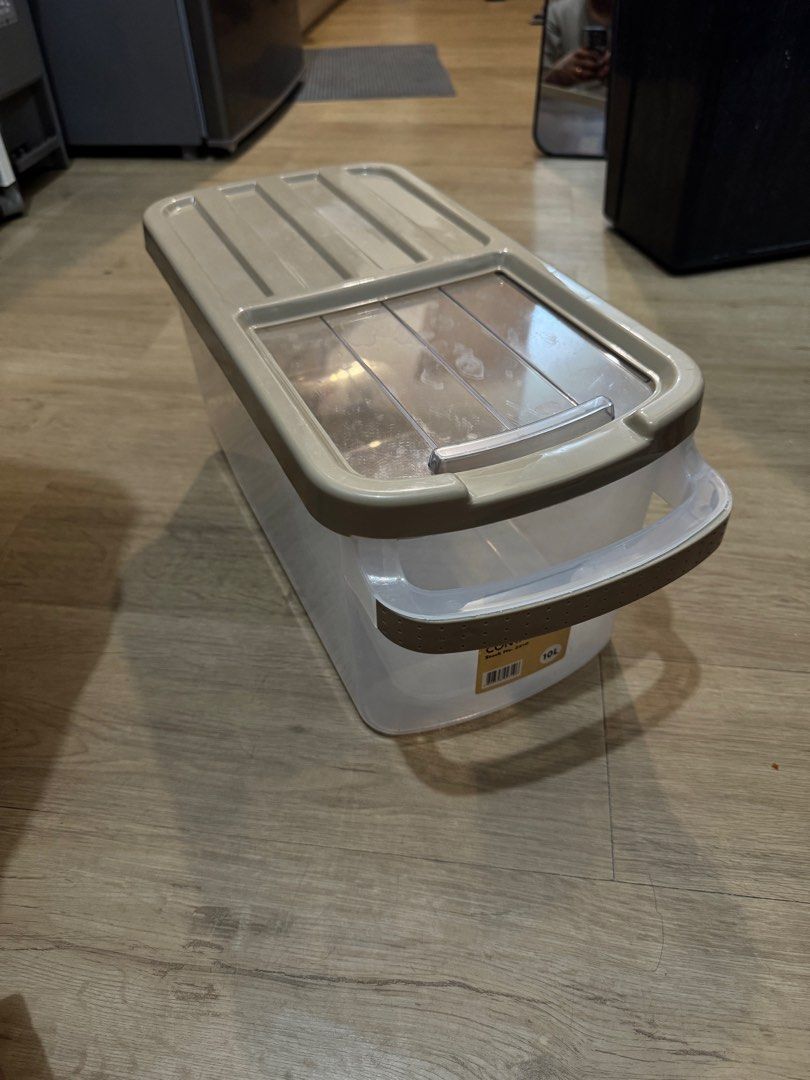 Rice Container 10L (Category: Food Organization & Storage) located in Paranaque City. Submitted by wolf5037 (Listing ID 1391113887, Image 2). Description: Declutter -will accept any decent offer.