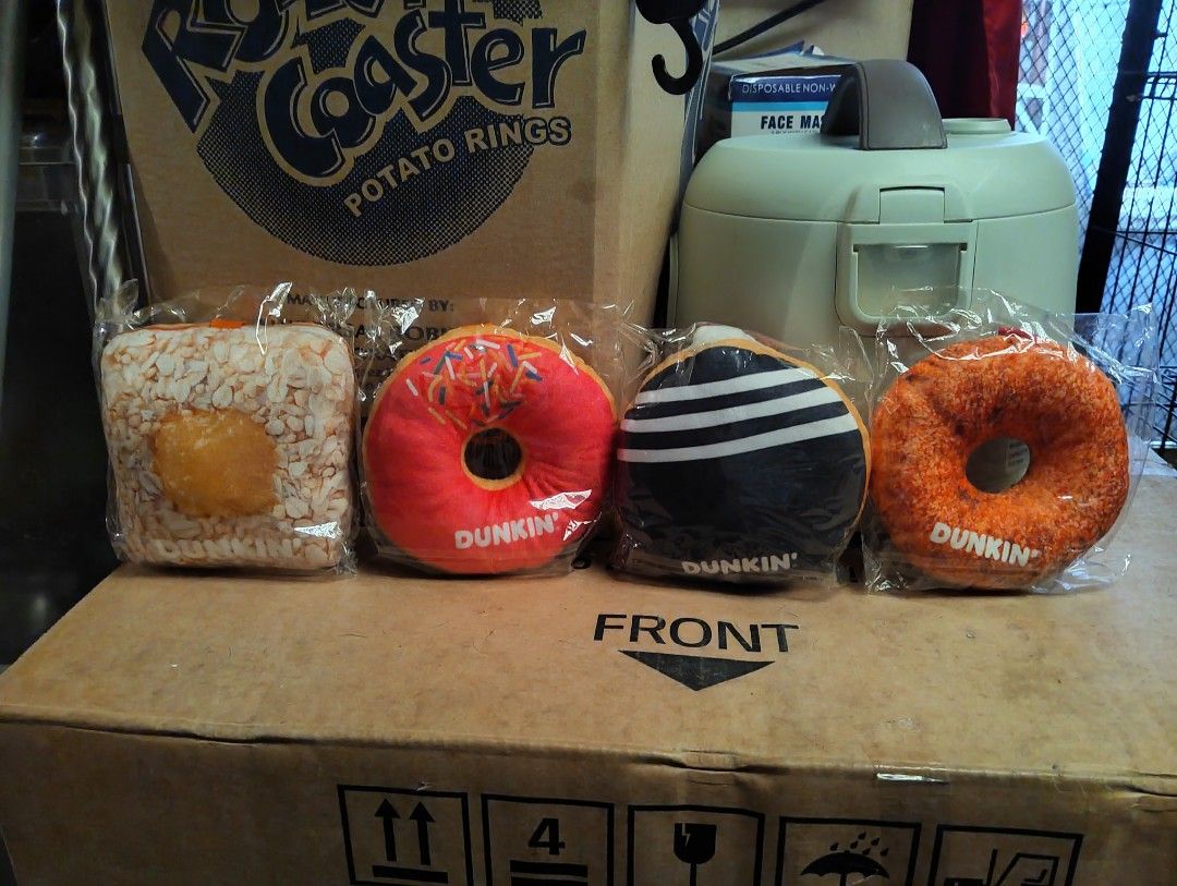 SALE! DUNKIN DONUTS' BLINGKINS (Category: Vintage Collectibles) located in Caloocan City. Submitted by loisxlane (Listing ID 1391019698, Image 1). Description: SELLING PER PIECE AT 699 EACH. - original - with its original plastic and box - available in 4 kinds - price is fixed - pymt First via bdo online or gcash - for shipping only @ buyer's expense - booking through lalamove or grab by the buyer after confirmation of pymt.