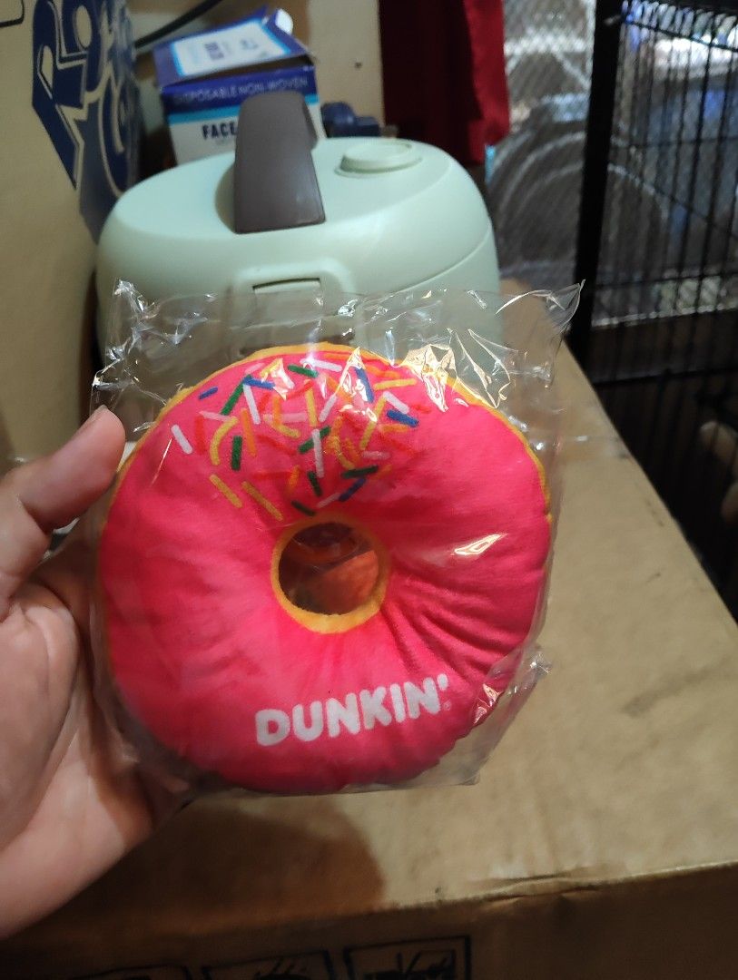 SALE! DUNKIN DONUTS' BLINGKINS (Category: Vintage Collectibles) located in Caloocan City. Submitted by loisxlane (Listing ID 1391019698, Image 3). Description: SELLING PER PIECE AT 699 EACH. - original - with its original plastic and box - available in 4 kinds - price is fixed - pymt First via bdo online or gcash - for shipping only @ buyer's expense - booking through lalamove or grab by the buyer after confirmation of pymt.