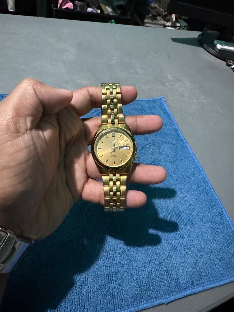 Seiko 5 - Automatic (Category: Luxury Watches) located in Pasig City. Submitted by rodincorpuz3 (Listing ID 1390999834, Image 1). Description: .